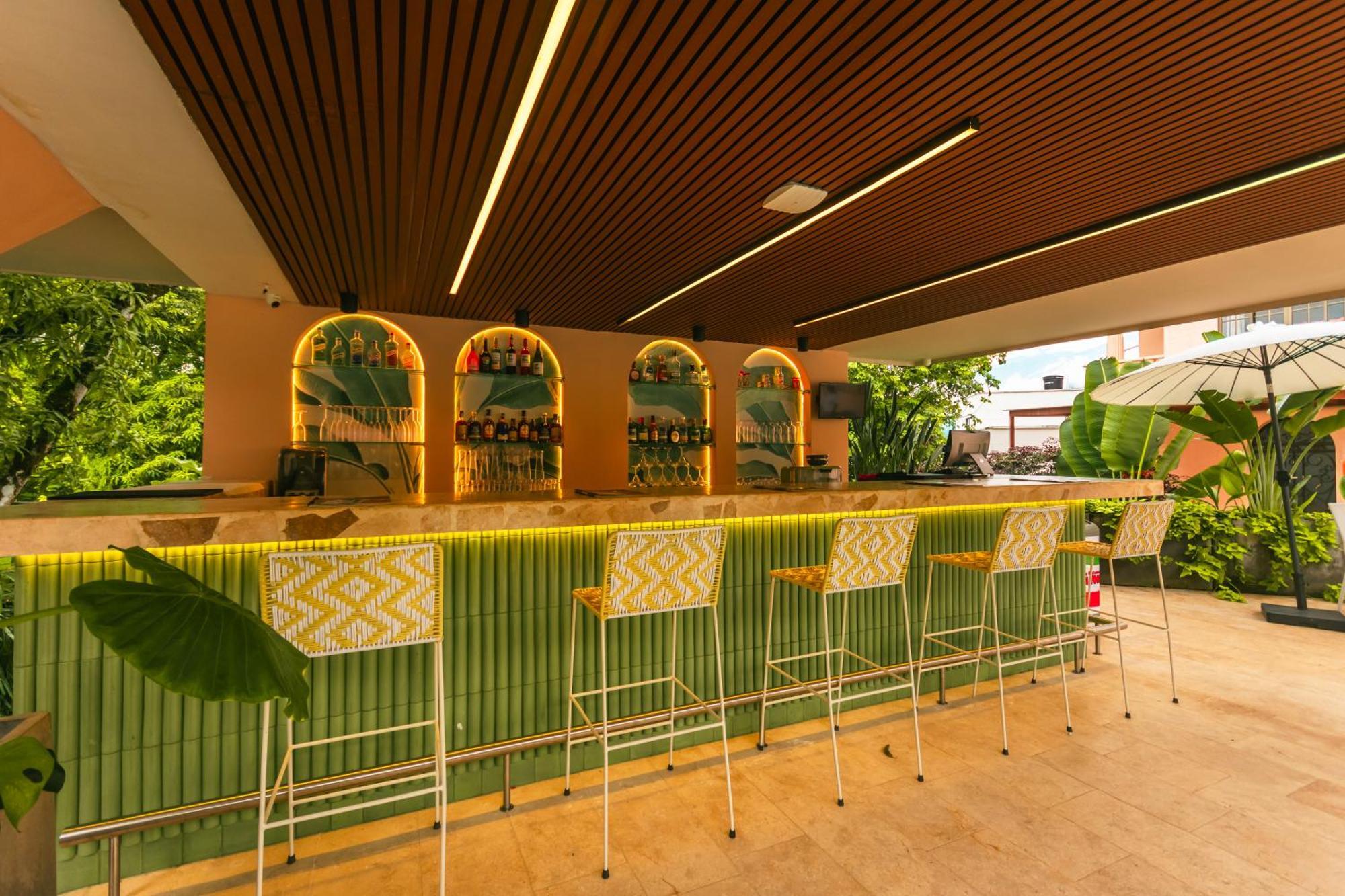 Del Tropico Hotel Sopetran Extérieur photo